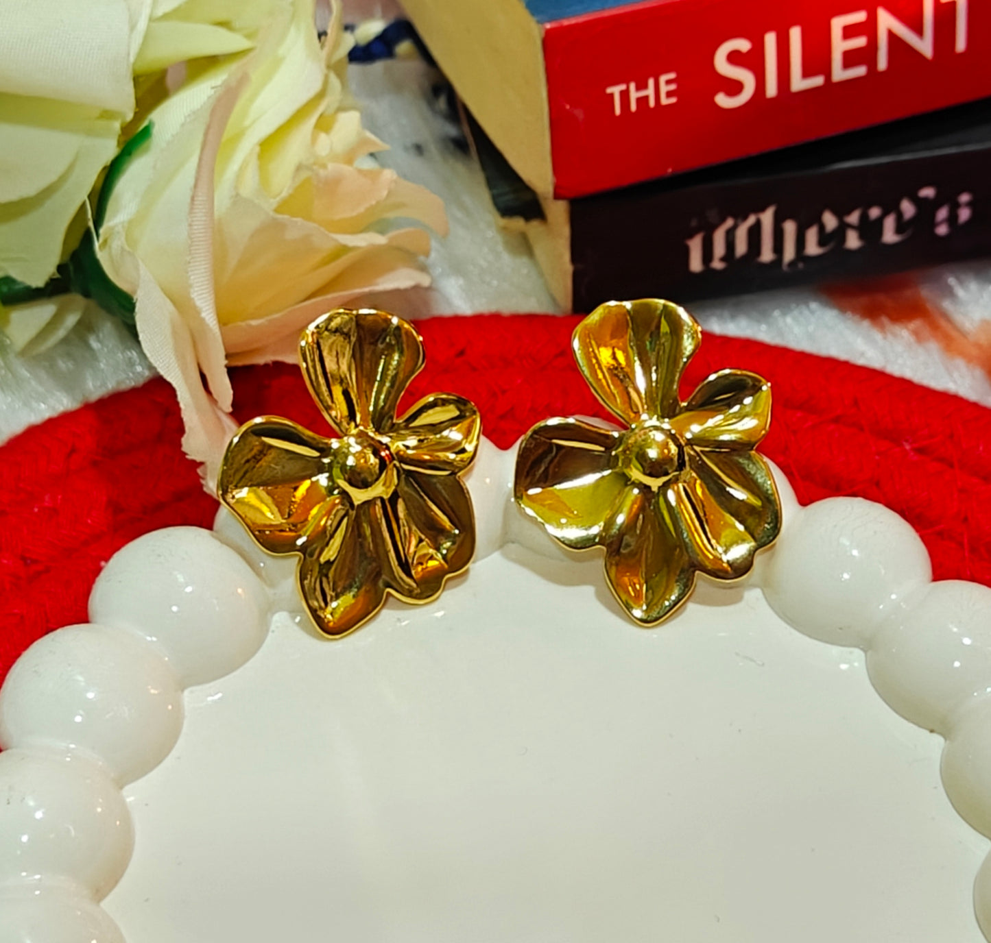 Blooming Gold Flower Stud Earrings β Grace in Every Petal πΈβ¨