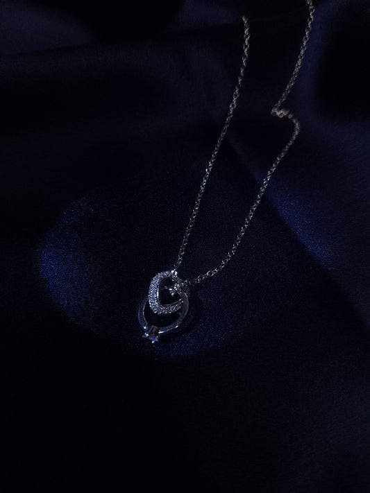 Intertwined Heart Necklace by Dilverse.