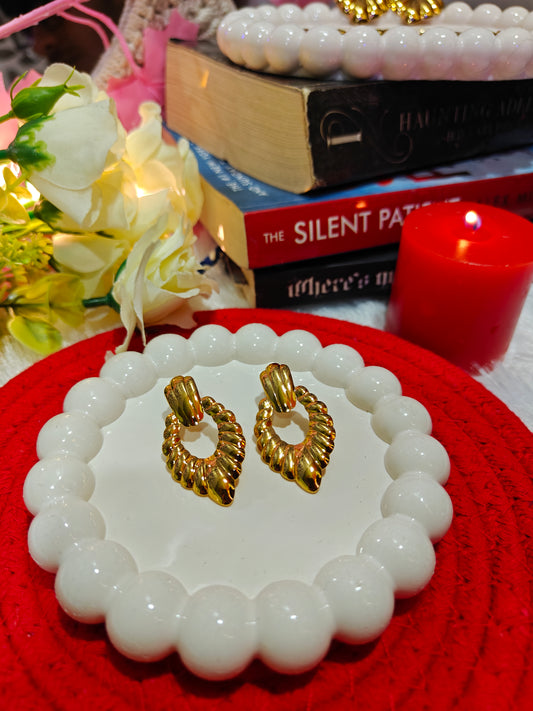 Twisted Gold-Tone Drop Earrings – Elegant Anti-Tarnish