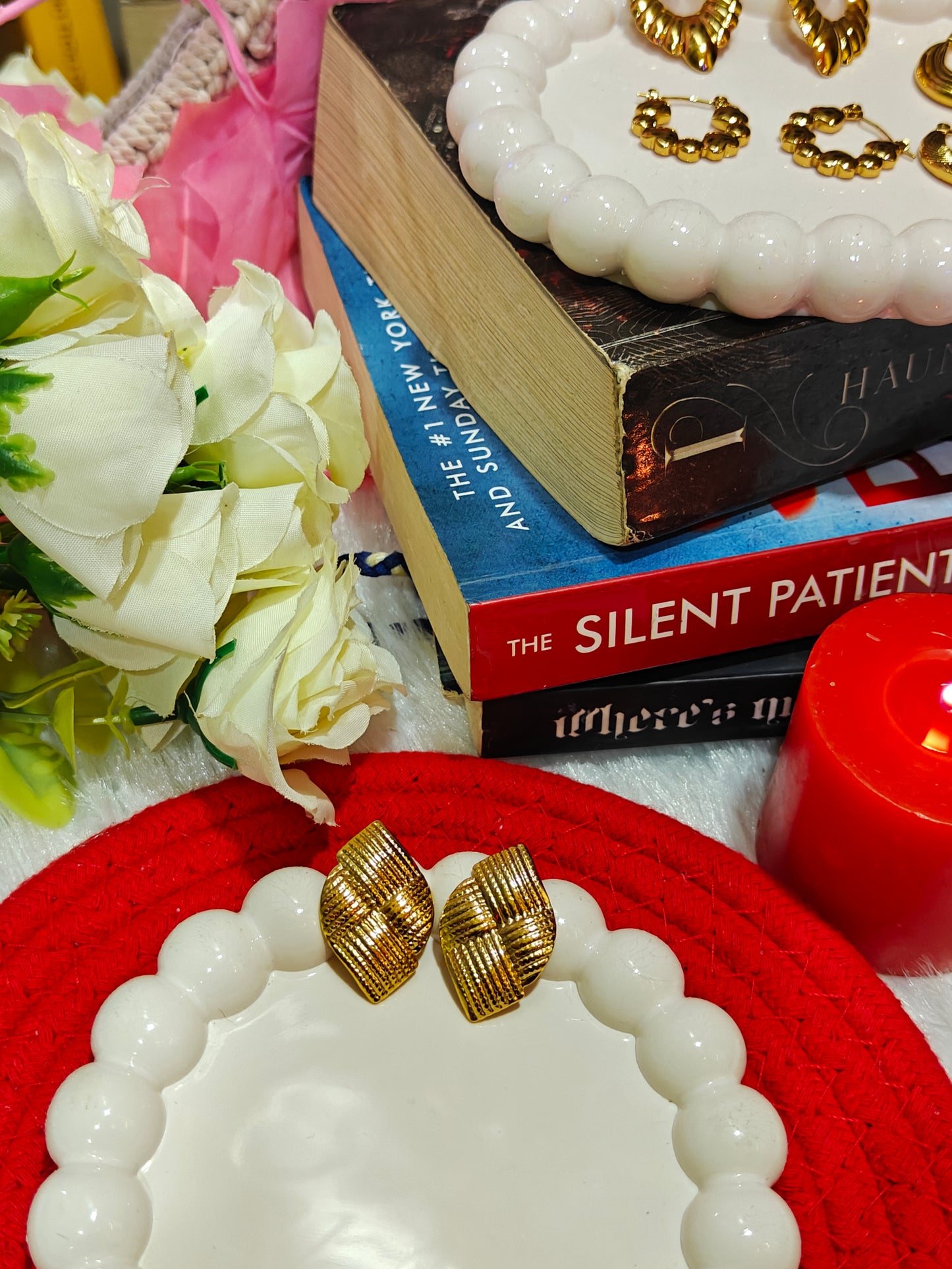 Golden Knot Studs – A Symbol of Timeless Elegance ✨