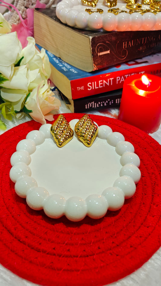 Elegant Gold-Plated Textured Diamond Stud Earrings