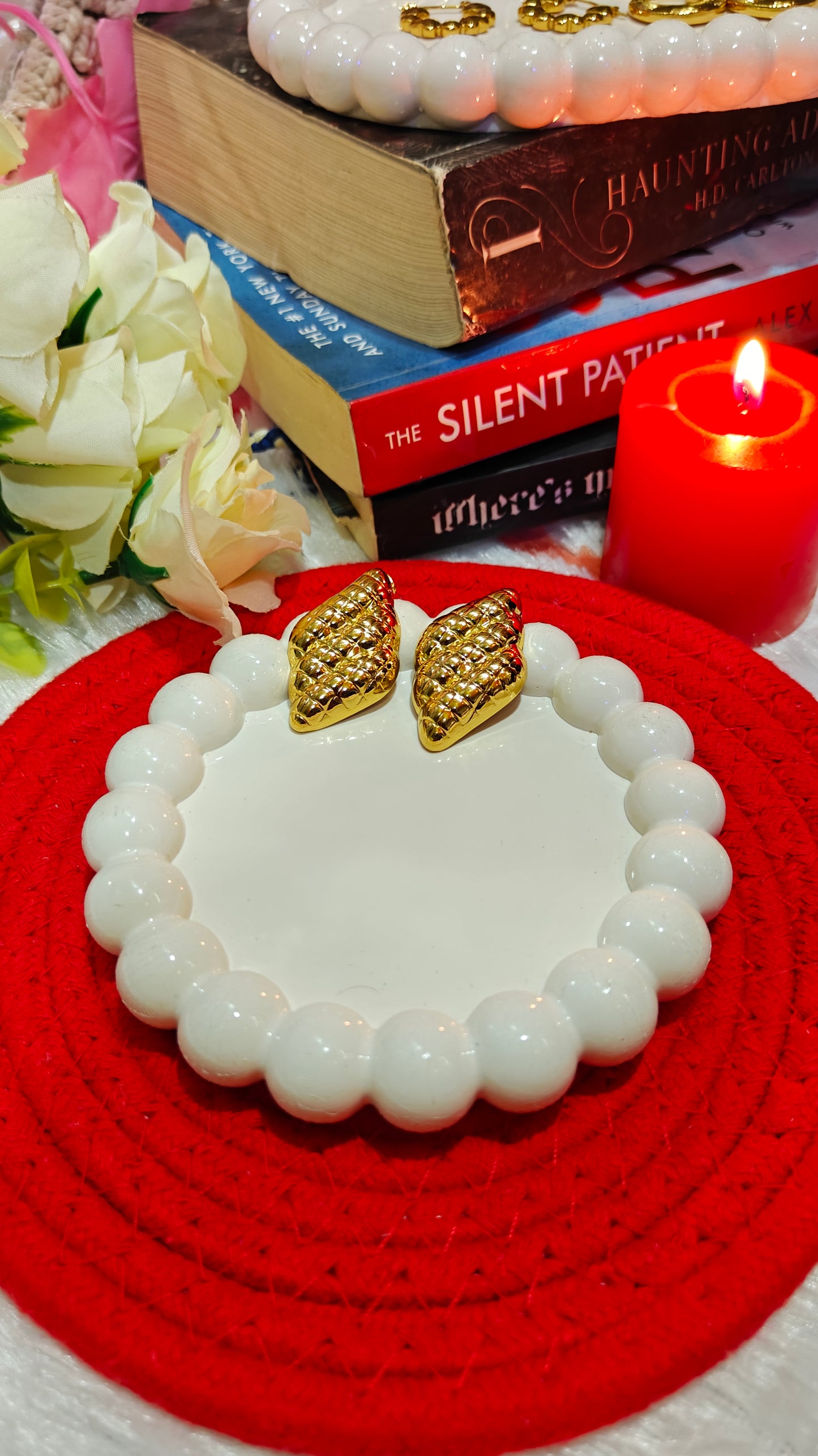 Elegant Gold-Plated Textured Diamond Stud Earrings