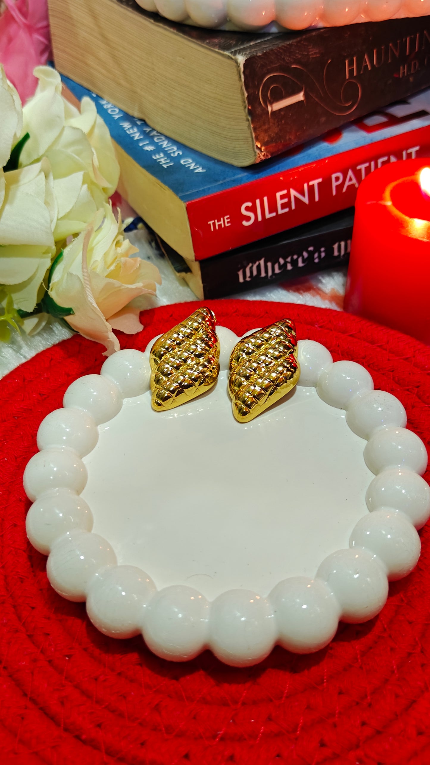 Elegant Gold-Plated Textured Diamond Stud Earrings