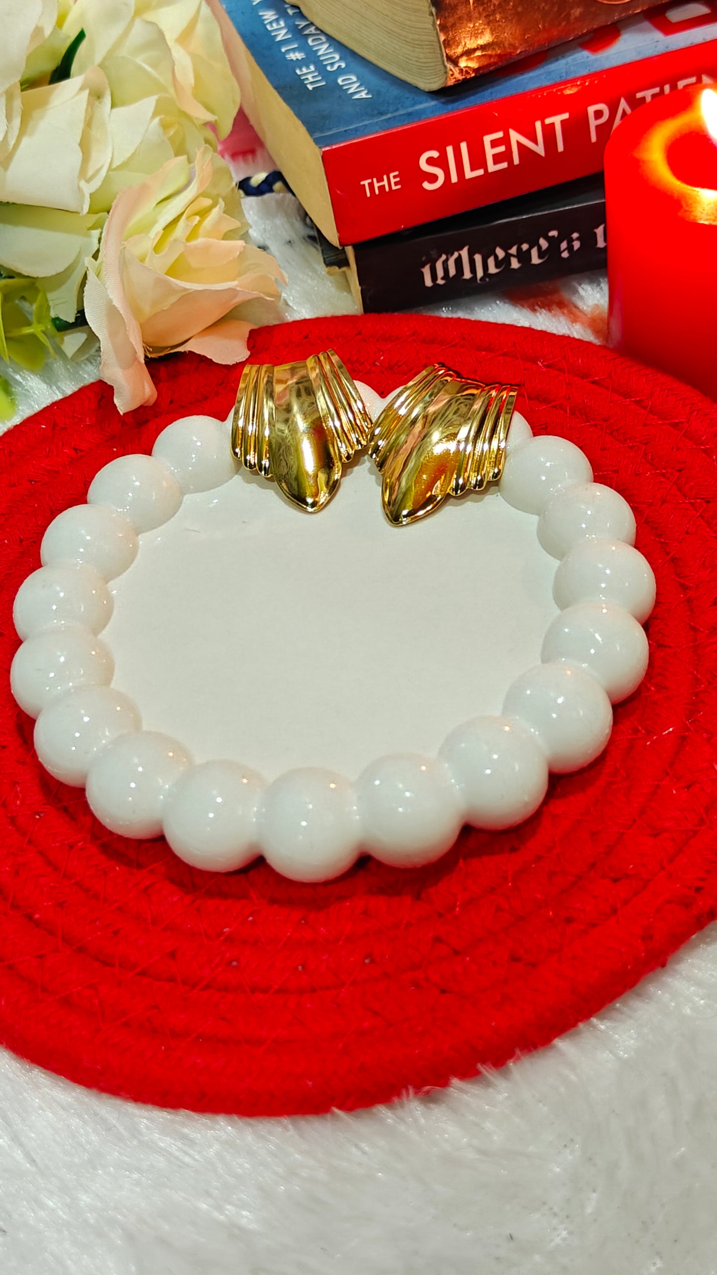 Bold Embrace: Sculpted Gold Hug Earrings"