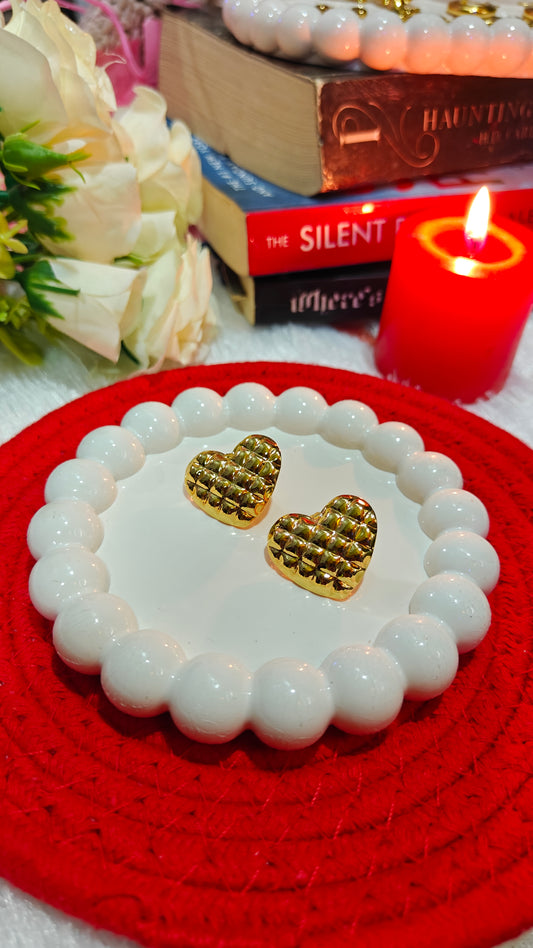 ""Golden Hearts of Eternal Romance – Wear the Magic of Love" at Dilverse with