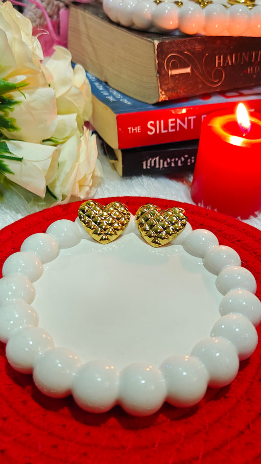 ""Golden Hearts of Eternal Romance – Wear the Magic of Love" at Dilverse with