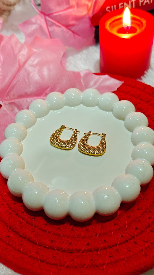 ⦁ "Golden Glow Hoops" at Dilverse