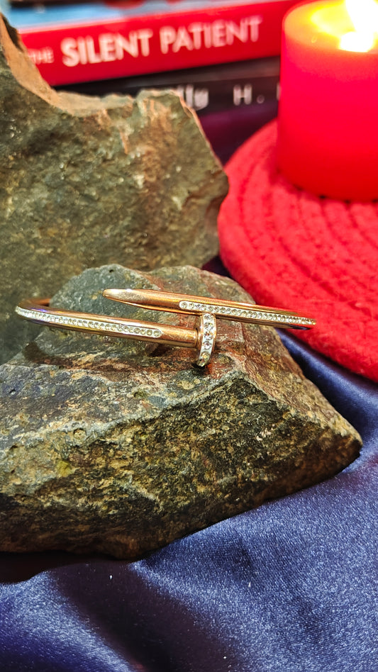 “Radiant Nail Bangle – Bold Elegance in Every Sparkle” at Dilverse