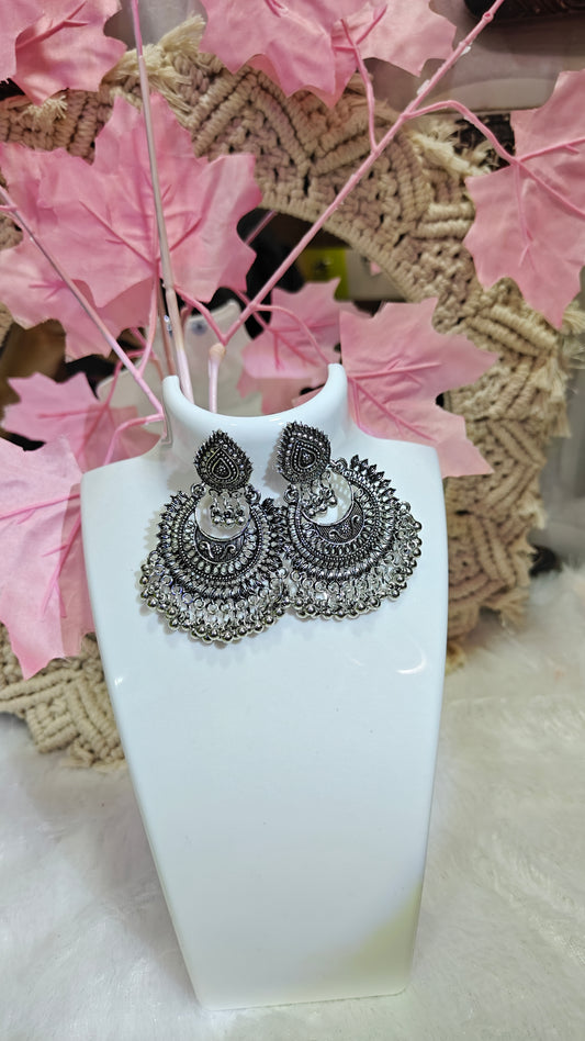 "Radiate Your Radiance: The Antitarnish Earrings That Mirror Your Bold Soul"