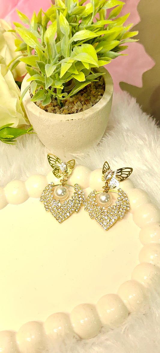 Radiant Butterfly Elegance with Pearl Sparkle at Dilverse