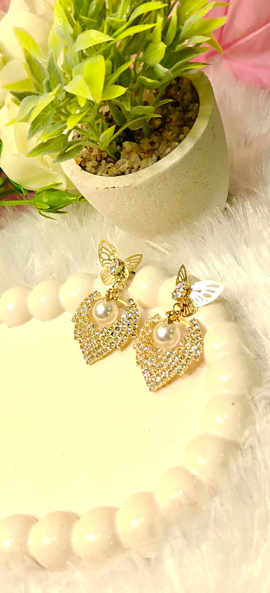 Radiant Butterfly Elegance with Pearl Sparkle at Dilverse