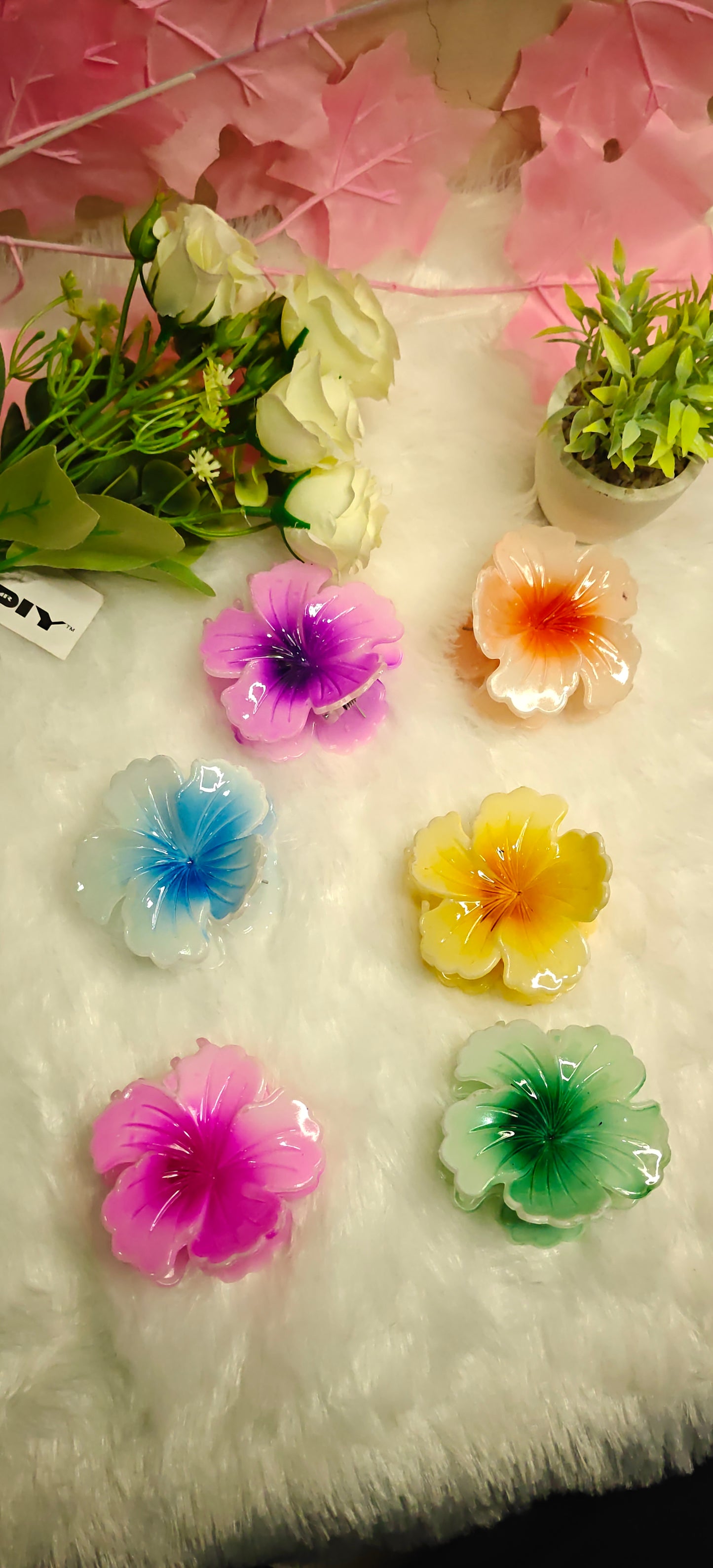 "Chic Floral Print Hair Claw Clip – Elegant Hold for All Hair Types"set of 3