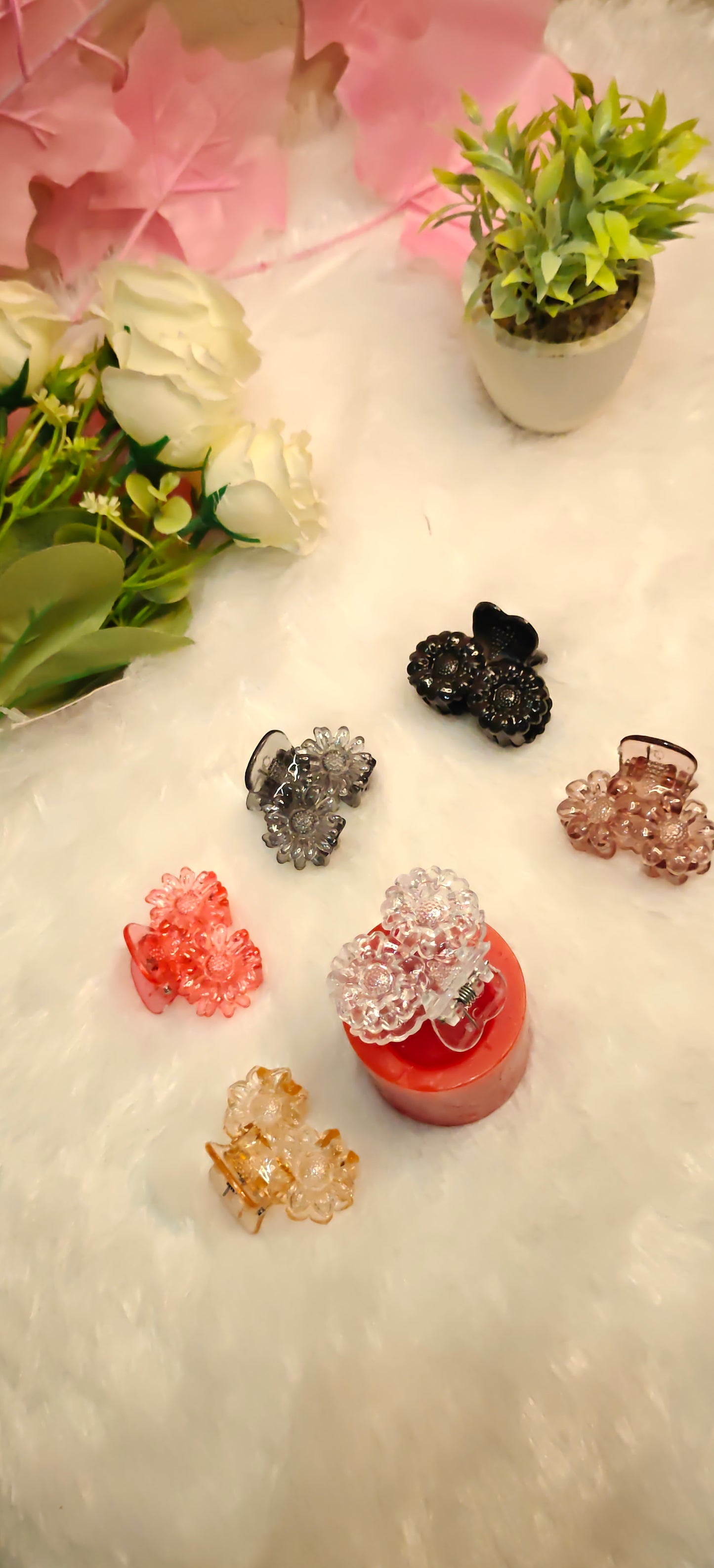 Elegant Flower-Shaped Hair Claw Clips – Set of 6 Multicolor Acrylic Hair Accessories