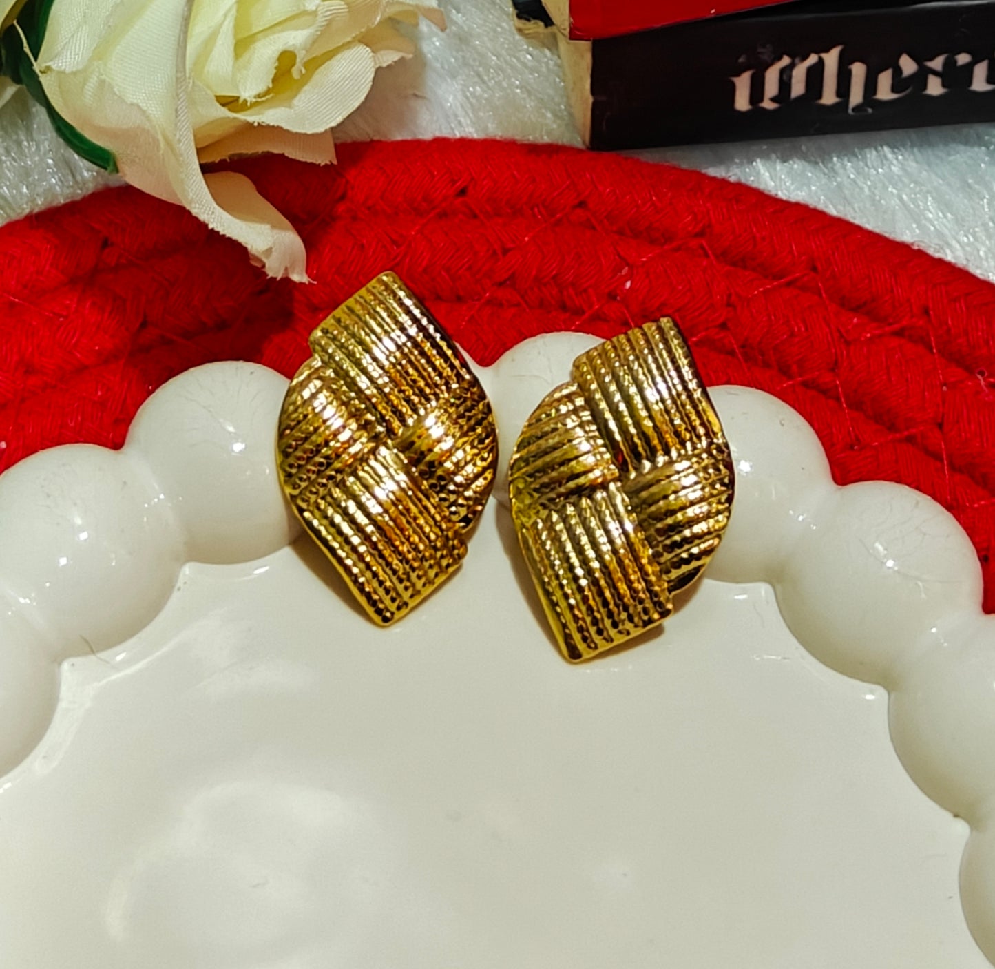 Golden Knot Studs – A Symbol of Timeless Elegance ✨