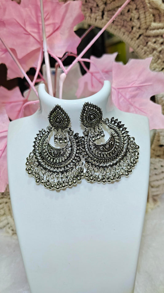 "Radiate Your Radiance: The Antitarnish Earrings That Mirror Your Bold Soul"