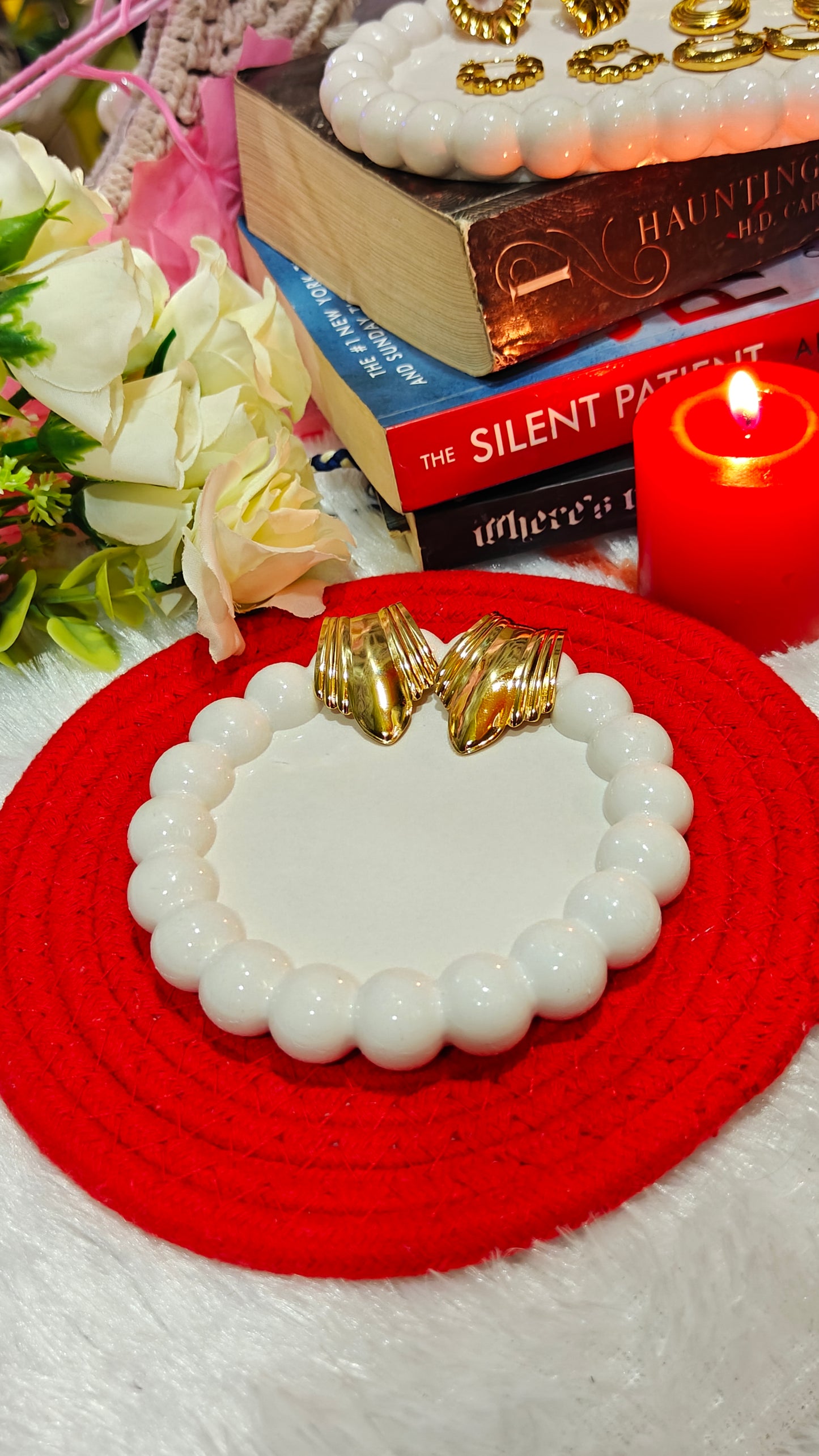 Bold Embrace: Sculpted Gold Hug Earrings"
