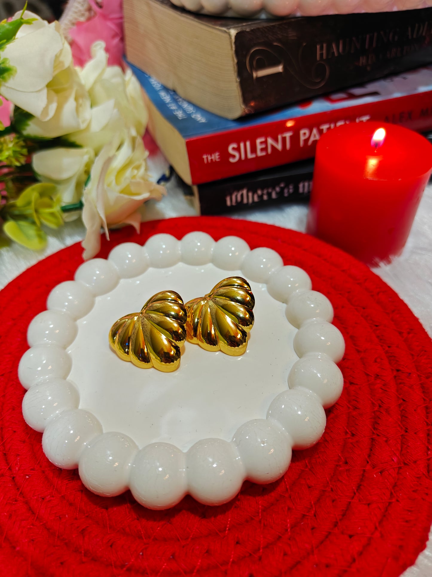 Elegant Gold-Toned Shell Heart Earrings